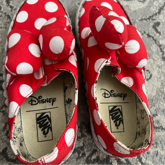 Vans Girls X Disney Authentic Gore red spot sneakers Size 2.5 - Picture 7 of 10